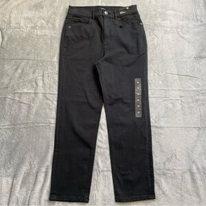 Express Jeans 8 Womens NWT Mom Super High Rise‎ Distressed Black